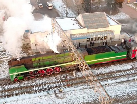 Обнинск встретил новогодний ретропоезд