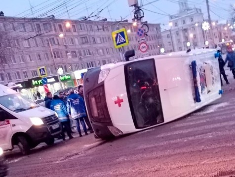 Скорая помощь попала в ДТП в центре Калуги