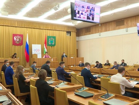 Продажу энергетиков детям могут запретить в регионе