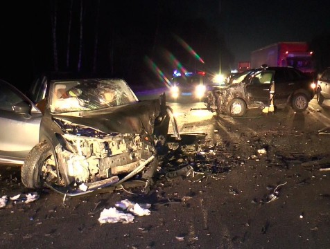 Три человека серьезно пострадали в массовом ДТП в Боровском районе