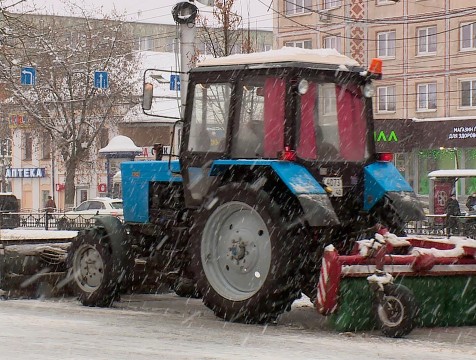 Уборка снега в Калуге не прекращается