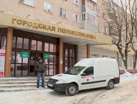 Первые 12 автомобилей из 198 запланированных заступили на дежурство в поликлиниках