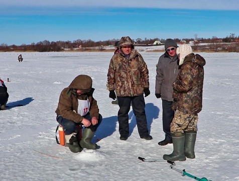 Любителей зимней рыбалки зовут половить на мормышку