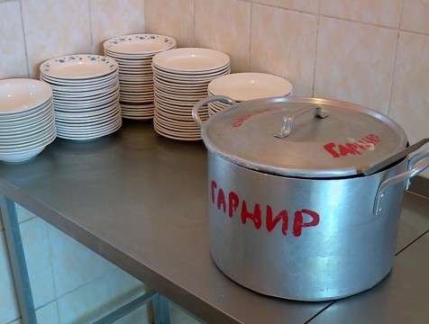 Кишечную палочку нашли в столовой школы, где отравились дети