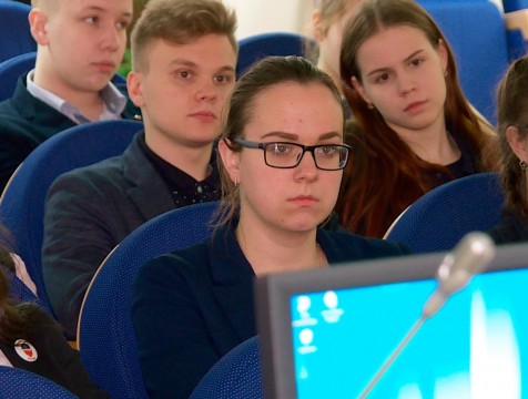 Более 300 учебных заведений подключились к онлайн урокам финансовой грамотности
