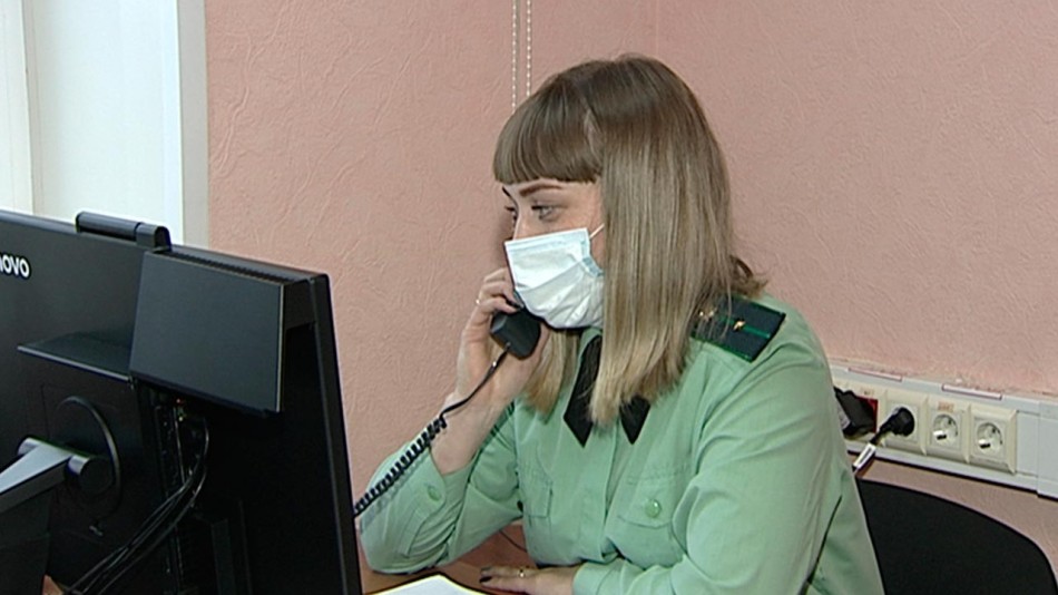 приставы-кол-центр-0126.jpg