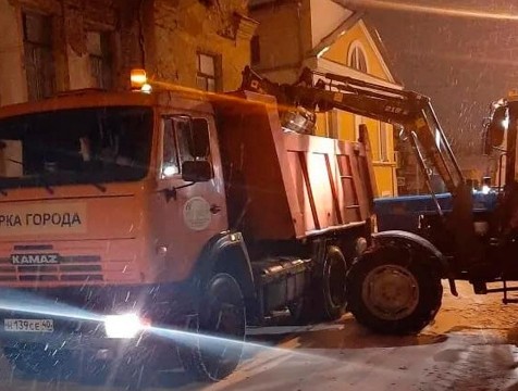 Ночной снегопад не застал коммунальщиков врасплох
