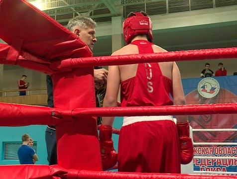 Около 200 бойцов собрал чемпионат и первенство региона по боксу