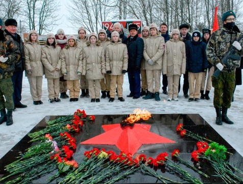 Митинг в честь 79-й годовщины освобождения от фашистской оккупации прошел в Сухиничах