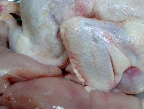 Чай, куры и огурцы подросли за неделю в цене