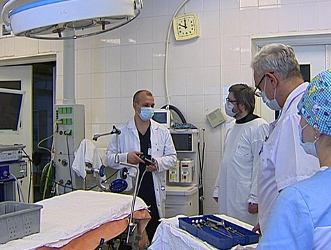 Калужской детской клинической больнице подарили оборудования для малоинвазивной хирургии