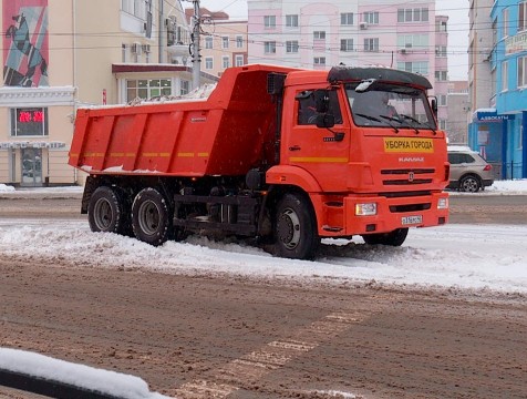 4300 кубометров снега вывезли из Калуги за минувшие сутки