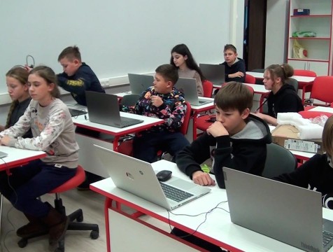 Среди учителей зафиксировано 44 случая заражения COVID-19