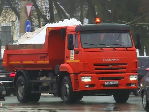 На восьми улицах Калуги будут убирать снег 27 февраля