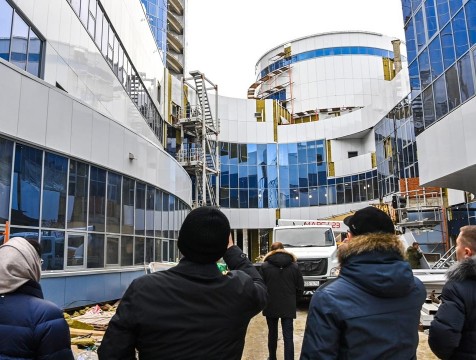 Монтажные работы во Дворце спорта завершат к концу марта