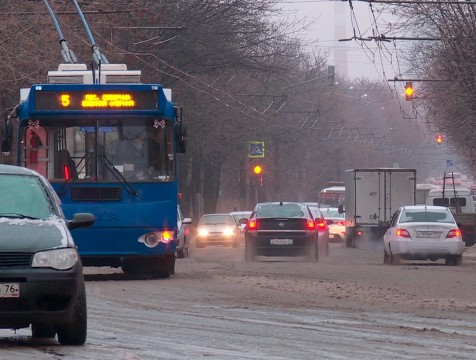 МЧС предупредило о гололеде на калужских дорогах