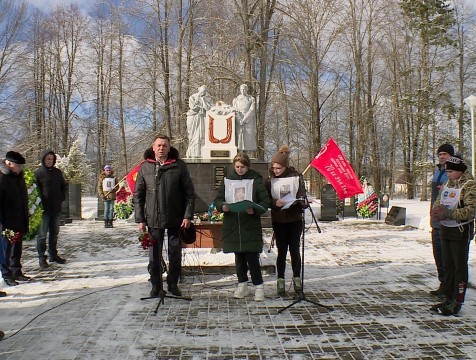 Лыжный кросс в Износковском районе посвятили памяти воинов-освободителей