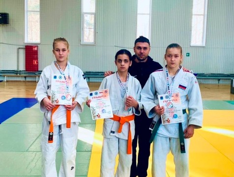 Обнинские дзюдоистки вернулись с медалями из Подольска