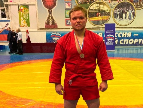 Спортсмен из Обнинска стал призером всероссийских соревнований по самбо