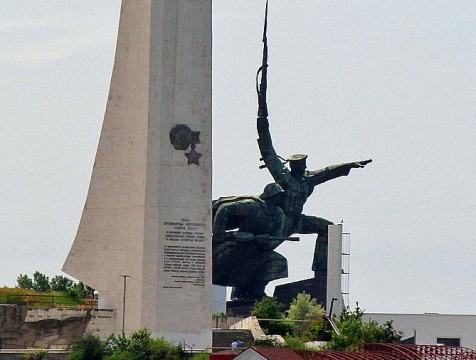 7 лет назад Крым и Севастополь вернулись в состав России