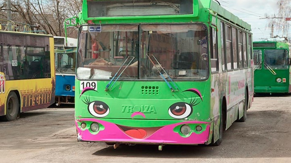 Троллейбус-Горобцов-УКТ-6-0420.jpg