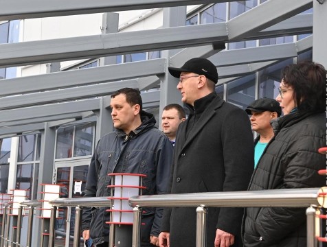 Губернатор ознакомился с ходом финишных работ во Дворце спорта