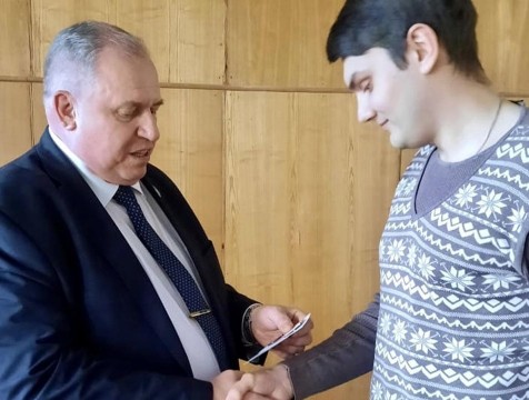 За участие в военной операции в Сирии калужанину вручили медаль