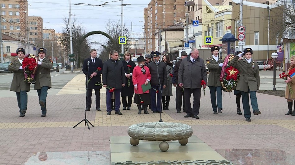 Митинг-узники1-0409.jpg