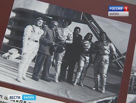 Выставка картин художника-космиста Юрия Швеца открылась в Доме-музее Чижевского