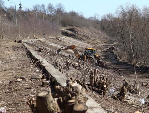 Набережную Оки в Калуге расчистят до понтонного моста