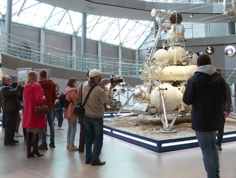 Более 30 экскурсий провели в день открытия нового комплекса музея истории космонавтики