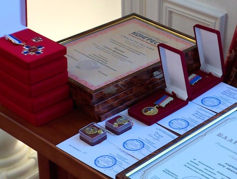 Лучших специалистов органов местного самоуправления региона наградили в Калуге
