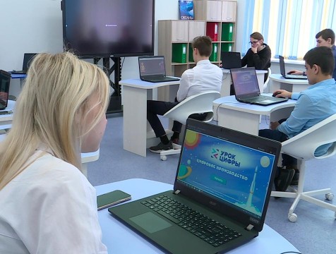 «Урок цифры» посвятили автоматизации на «предприятии по производству пончиков»