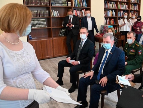 «Губернаторскую библиотеку» открыли в Калуге