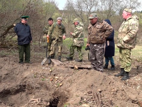 Останки шести солдат обнаружили поисковики в Думиничском и Юхновском районах