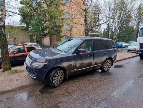 Автоледи, перекрывшая дорогу «скорым», заплатит штраф не более 2 тысяч рублей