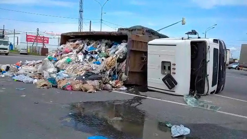 мусоровоз-дтп-0514.jpg