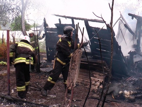 Отсутствие пожарных гидрантов осложнило тушение пожаров в Обнинске и Балабанове