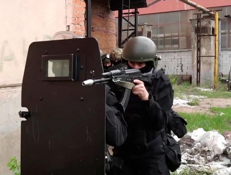 На заводе в Калуге обезвредили «террористов» и освободили «заложников»