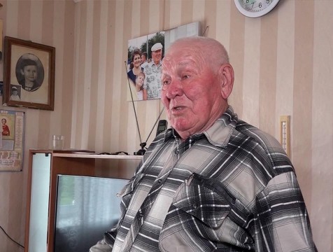 Труженика тыла Ивана Макарова из Медыни поздравили с 90-летием