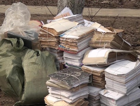 Традицию сдачи макулатуры возрождают людиновские школьники