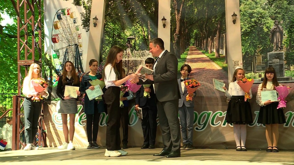 Дадим-шар-земной-детям0601.jpg