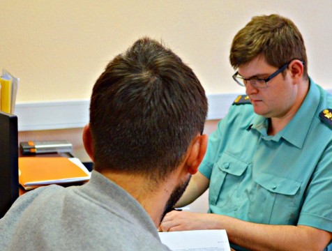 Судебные приставы составили «портрет» должника по алиментам