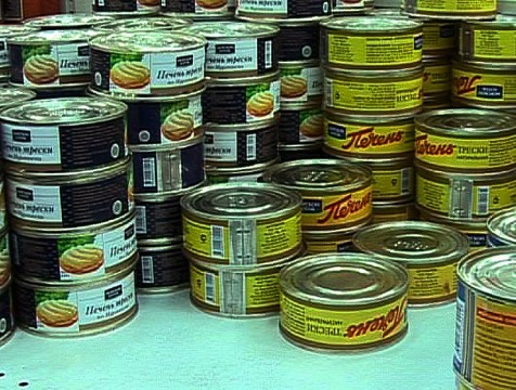 Огурцы и консервы подешевели в калужских магазинах