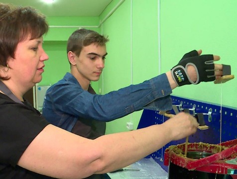 В Калуге открылась мастерская для подростков с ментальной инвалидностью