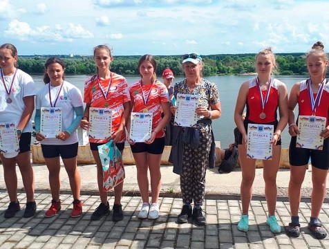 Юные гребцы вернулись с золотыми медалями из Коломны