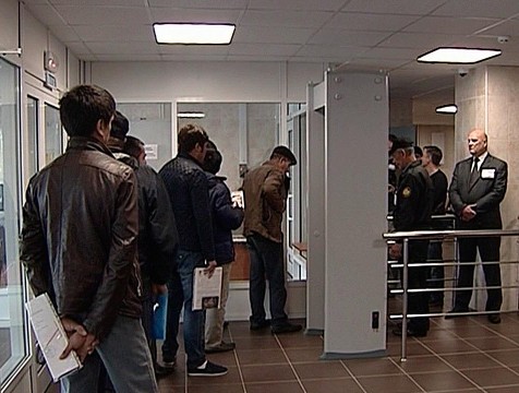 Количество трудовых мигрантов в регионе сократилось на 10 процентов