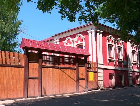 Виталий Бессонов рассказал о каменных памятниках архитектуры в центре Калуги