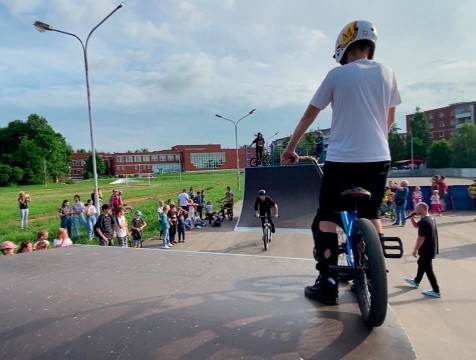 Мастер-класс по катанию на BMX провели в Воротынске