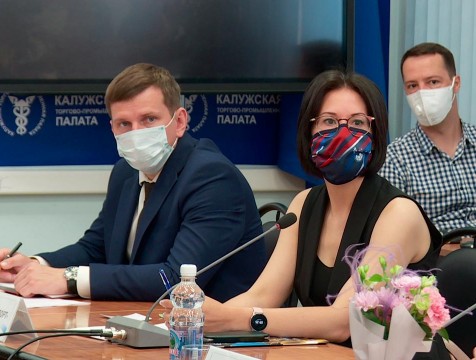 На бизнес-завтраке предприниматели пожаловались губернатору на кадровый голод